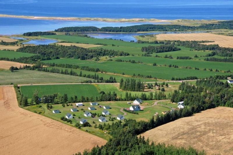 Swept Away Cottages Кавендиш Экстерьер фото